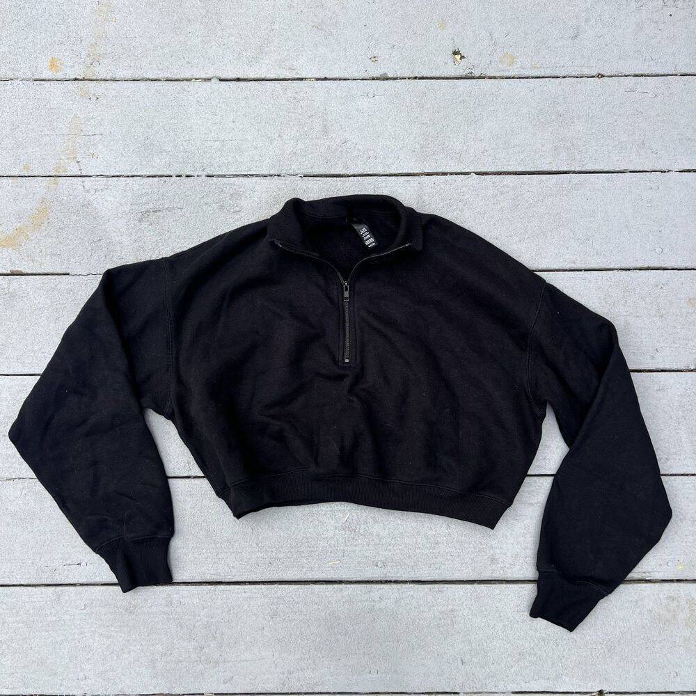 SKIMS Cropped Half Zip Black Sweatshirt-Size S